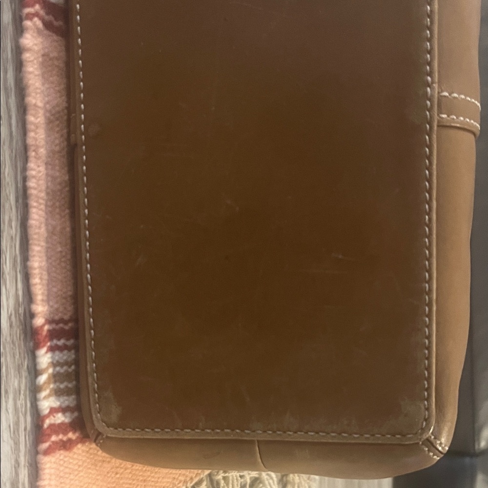 COACH Vintage Tan Leather Shoulder Bag - Picture 8 of 16